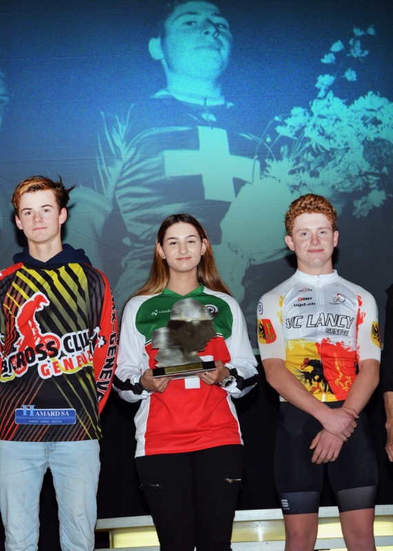 Le Prix Bernard Vifian 2017 attribué à Leila Henry, une jeune pilote de BMX.